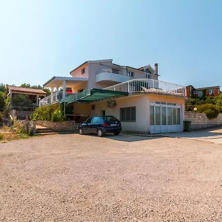 Holiday Danijela Villa *